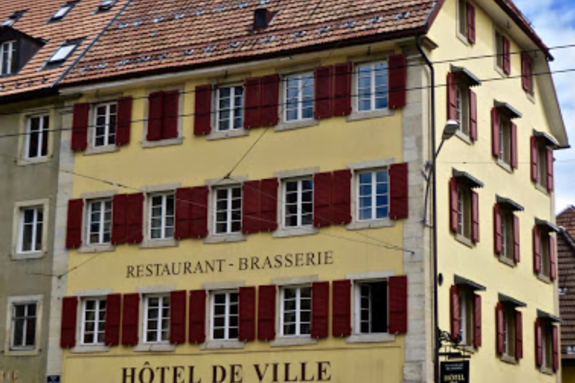 Détail de salle — décor Belle Époque